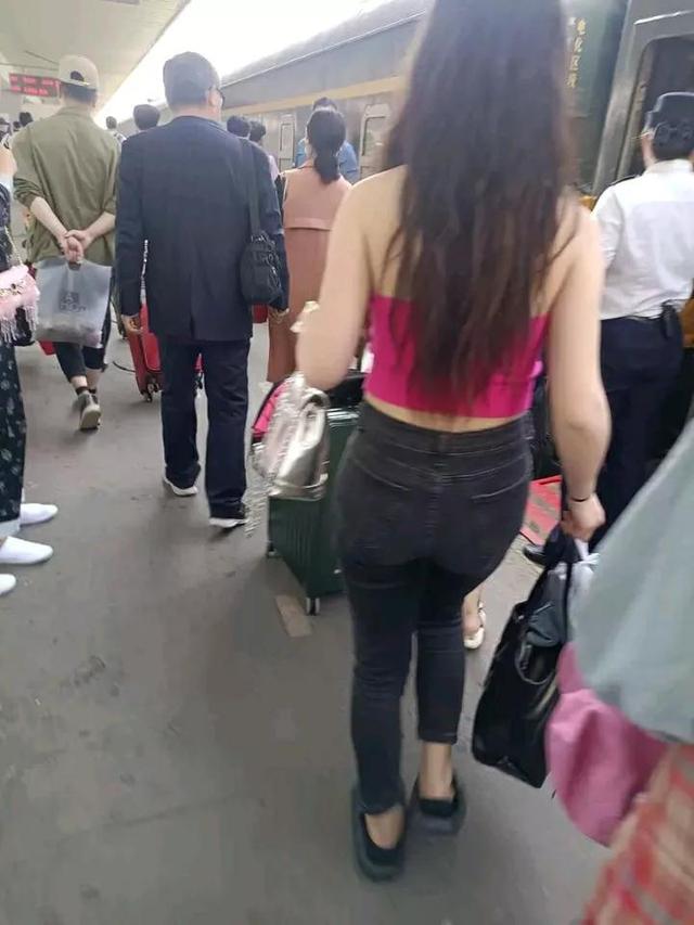 太辣眼睛了！一男子去日本旅游竟然在公共厕所里强奸日本女子